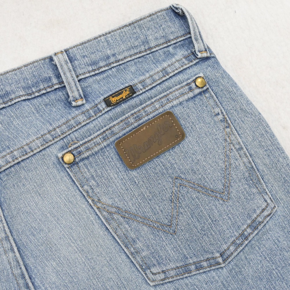 Wrangler Jeans Mens 38x32 Regular Fit Light Blue Advanced Comfort Stretch Denim